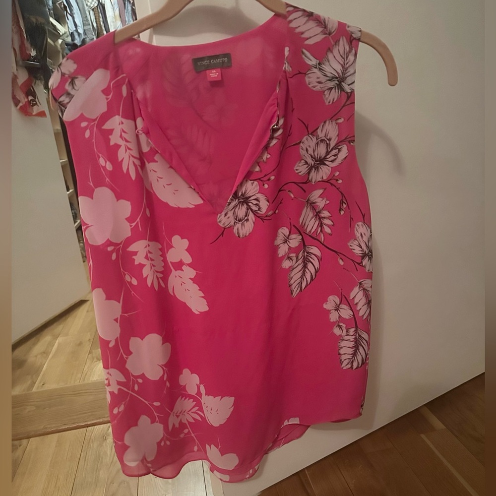 Vince Camuto Pink Floral Sleeveless Blouse